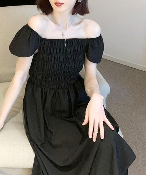 Dewlily(デューリリー)の「オフショルシャーリングワンピース(ワンピース・レディース・ピンク/ブラック・XL/L/M)」の9枚目の写真