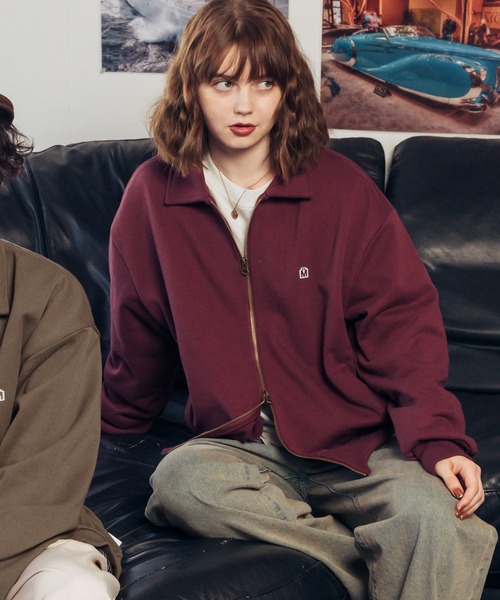 MUHET（ミュエータ）の「ドライバーズスウェット（スウェット・レディース・ボルドー/カーキ/ブラウン/ブラック・MEDIUM/X-LARGE）」の4枚目の写真