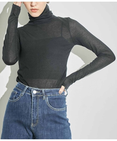 ANAP(アナップ)の「バックアウトシームシアータートルネックトップス(Tシャツ/カットソー・レディース・ピンク/ブラック/グレー/カーキ/グリーン・FREE)」の2枚目の写真