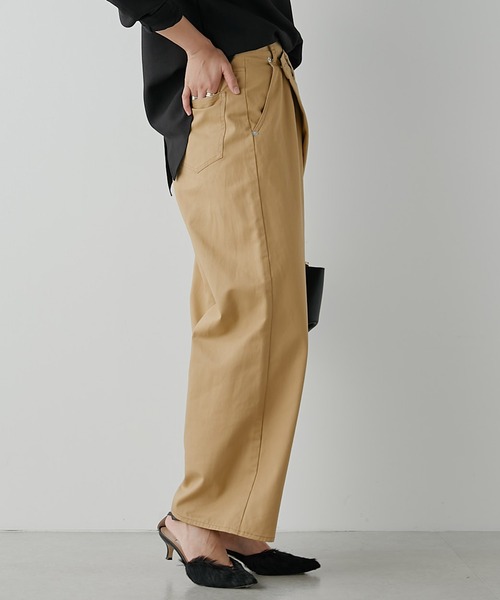 GALLARDAGALANTE（ガリャルダガランテ）の「ラップ風チノパン