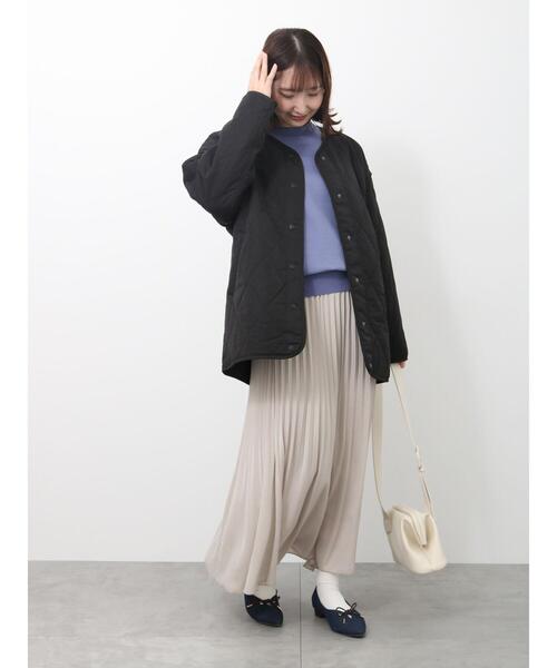 Te chichi TERRASSE(テチチテラス)の「袖タックボタンニット(ニット/セーター・レディース・ベージュ/ブルー/ブラック/レッド・F)」の7枚目の写真