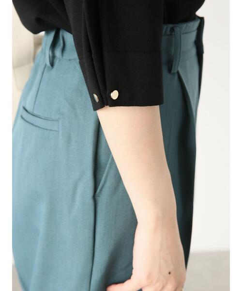 Te chichi TERRASSE(テチチテラス)の「袖タックボタンニット(ニット/セーター・レディース・ベージュ/ブルー/ブラック/レッド・F)」の14枚目の写真