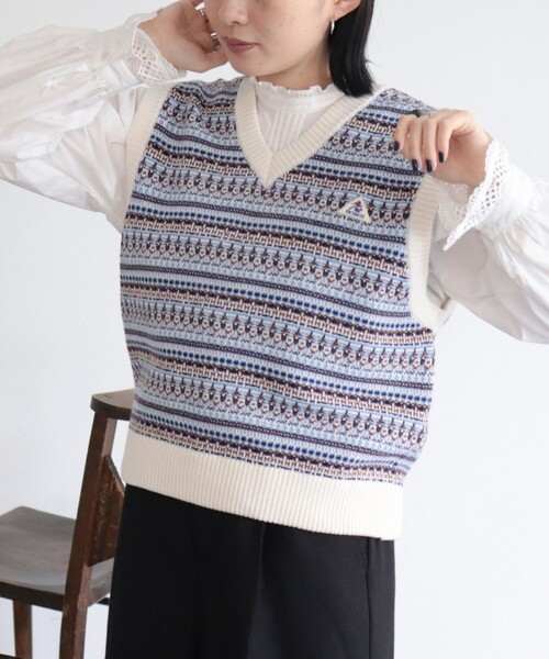 GEVACO(ゲバコ)の「【GEVACO/ゲバコ】ジャガードニットベスト(ベスト・レディース・ベージュ系その他/ブルー系その他/ホワイト系その他・38)」の8枚目の写真