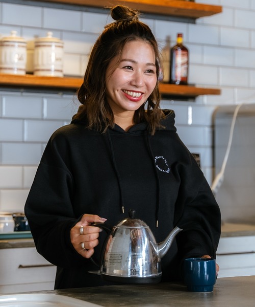 RIKKA FEMME(リッカファーム)の「RIKKA FEMME/リッカファム パーカー オーバーサイズ DESI RF23FW17(パーカー・レディース・ブラック/アイボリー・FREE)」の4枚目の写真