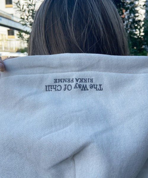 RIKKA FEMME(リッカファーム)の「RIKKA FEMME/リッカファム パーカー オーバーサイズ DESI RF23FW17(パーカー・レディース・ブラック/アイボリー・FREE)」の13枚目の写真