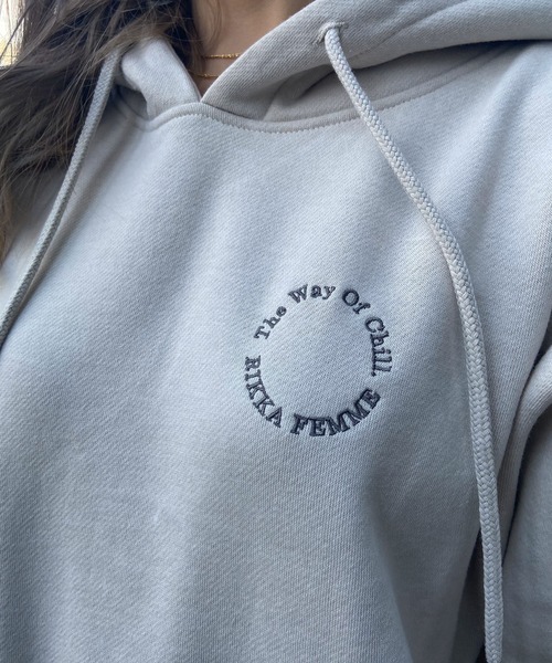 RIKKA FEMME(リッカファーム)の「RIKKA FEMME/リッカファム パーカー オーバーサイズ DESI RF23FW17(パーカー・レディース・ブラック/アイボリー・FREE)」の14枚目の写真