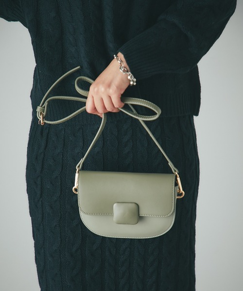 un dix cors（アンディコール）の「カラーショルダーバッグ（ショルダーバッグ・レディース・イエロー/グリーン/レッド/ブラック・FREE）」の2枚目の写真