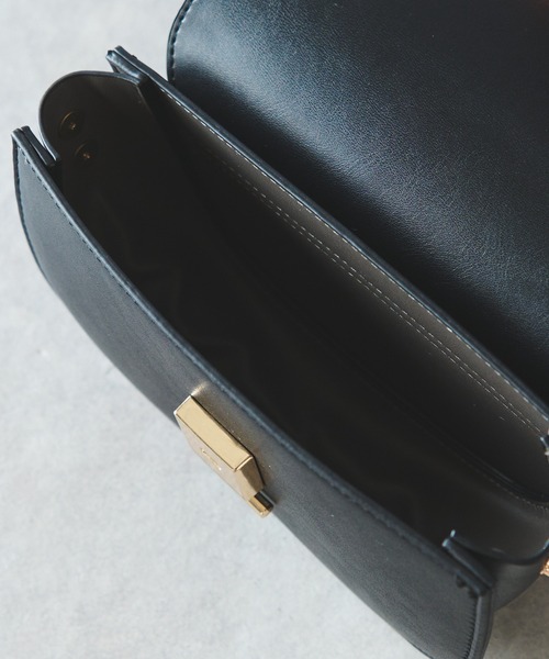 un dix cors（アンディコール）の「カラーショルダーバッグ（ショルダーバッグ・レディース・イエロー/グリーン/レッド/ブラック・FREE）」の11枚目の写真