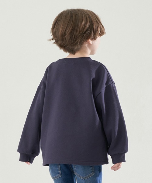 b・ROOM(ビールーム)の「【表コットン毛玉バイバイ裏起毛】選べる7パターンプリントビッグスウェット(スウェット・キッズ・グレイッシュベージュ/レッド/アイボリー/ネイビー/チャコール/ブルーグリーン/ラベンダー・120cm/130cm/150cm/110cm/140cm/100cm)」の16枚目の写真