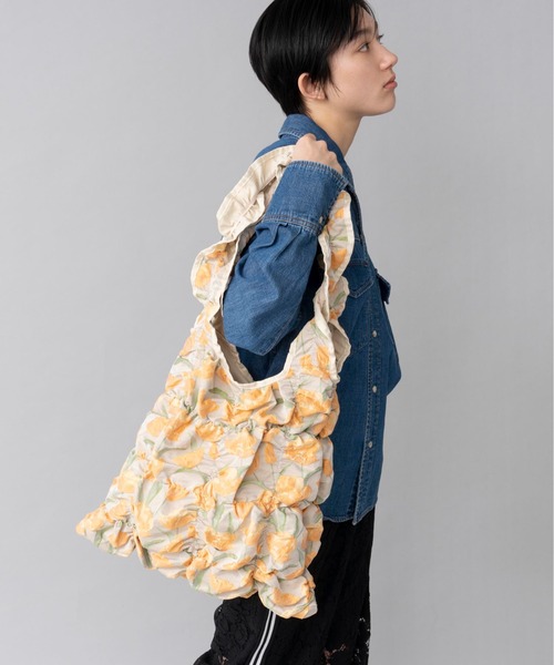 Casselini（キャセリーニ）の「Casselini(キャセリーニ)スクエアギャザートート（トートバッグ・レディース・マルチ/ベージュ/ブラック・FREE）」の7枚目の写真