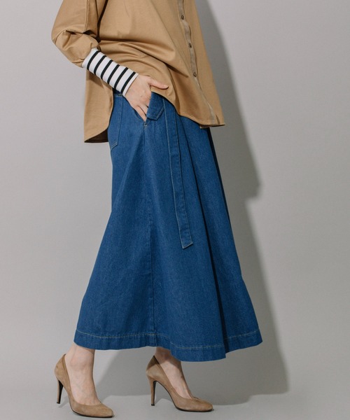 Munich（ミューニック）の「10ozスラブデニムベルテッドフレアスカート（デニムスカート・レディース・ネイビー/キナリ/ブルー・S/M/XS）」の9枚目の写真