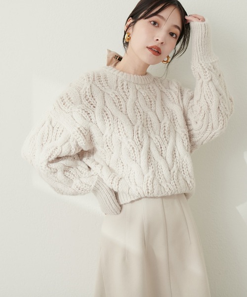 natural couture(ナチュラルクチュール)の「モヘアタッチケーブルニット(ニット/セーター・レディース・グレー/アイボリー/ピンク/ライトベージュ・FREE)」の7枚目の写真