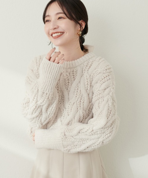 natural couture(ナチュラルクチュール)の「モヘアタッチケーブルニット(ニット/セーター・レディース・グレー/アイボリー/ピンク/ライトベージュ・FREE)」の6枚目の写真