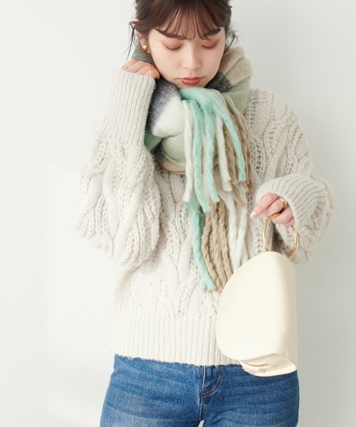 natural couture(ナチュラルクチュール)の「モヘアタッチケーブルニット(ニット/セーター・レディース・グレー/アイボリー/ピンク/ライトベージュ・FREE)」の11枚目の写真