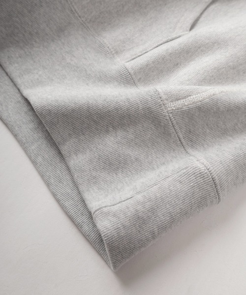 Champion（チャンピオン）の「【Champion/チャンピオン】REVERSWEAVE カレッジロゴデザイン フーデッドスウェットシャツ/プルパーカー/フーディー/裏起毛（パーカー・メンズ・ホワイト/グレー/オートミール・M/L/XL）」の5枚目の写真