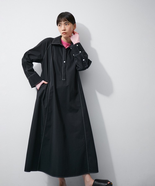 ADAM ET ROPE'(アダムエロペ)の「テントラインシャツワンピース(シャツワンピース・レディース・ホワイト系その他2/ブラック・FREE)」の2枚目の写真