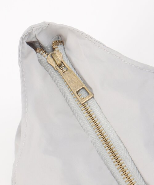 ikka(イッカ)の「撥水ワッシャー肩掛けトートバッグ(トートバッグ・レディース・オフホワイト/グレー/オレンジ/ブラック・FREE)」の21枚目の写真