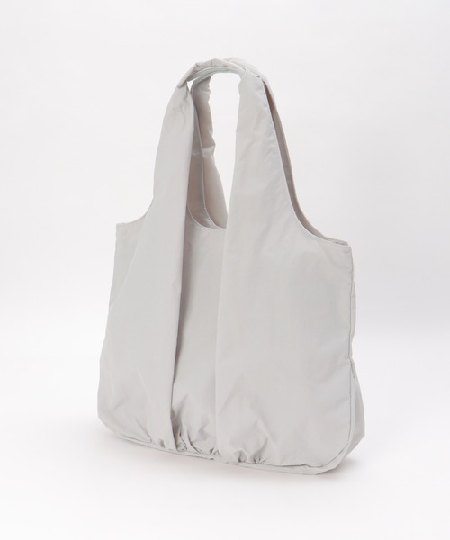 ikka(イッカ)の「撥水ワッシャー肩掛けトートバッグ(トートバッグ・レディース・オフホワイト/グレー/オレンジ/ブラック・FREE)」の6枚目の写真