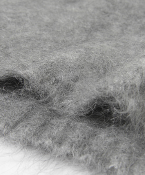 URBAN RESEARCH（アーバンリサーチ）の「UR モヘヤニットプルオーバー（ニット/セーター・レディース・ベージュ/オフホワイト/グレー/ピンク・FREE）」の5枚目の写真