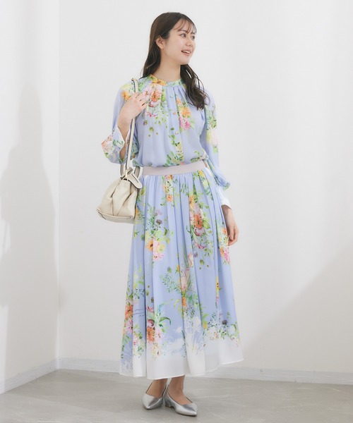 KATHARINE ROSS（キャサリンロス）の「【KATHARINE ROSS】KATHARINE ROSS×ex. flower shop＆laboratoryコラボレーションプリントブラウス（シャツ/ブラウス・レディース・アイボリー/ブルー・MEDIUM）」の21枚目の写真