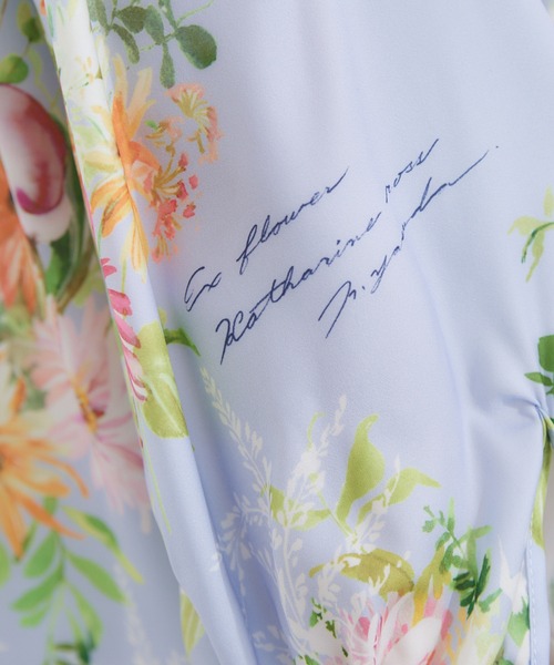 KATHARINE ROSS（キャサリンロス）の「【KATHARINE ROSS】KATHARINE ROSS×ex. flower shop＆laboratoryコラボレーションプリントブラウス（シャツ/ブラウス・レディース・アイボリー/ブルー・MEDIUM）」の11枚目の写真