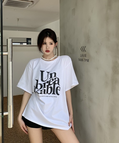 Bifrost(ビフレスト)の「ビッグロゴプリントオーバーサイズTシャツ(Tシャツ/カットソー・レディース・モカ/ホワイト/レッド/ブラック・FREE)」の7枚目の写真