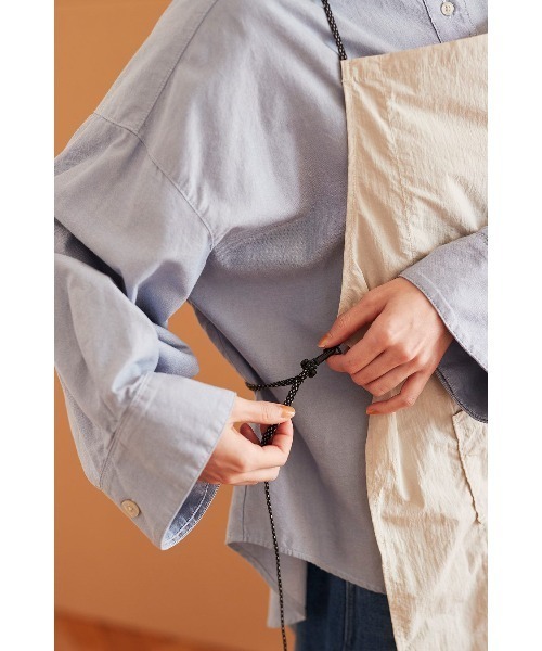 Sunny clouds（サニークラウズ）の「サニークラウズ　いつでもエプロン（エプロン・レディース・ネイビー/ブラック/グレイッシュベージュ・ONE SIZE）」の8枚目の写真