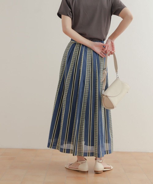 URBAN RESEARCH DOORS(アーバンリサーチドアーズ)の「コットンリネン変わり柄スカート(スカート・レディース・グリーン系その他/ブルー系その他・MEDIUM)」の10枚目の写真