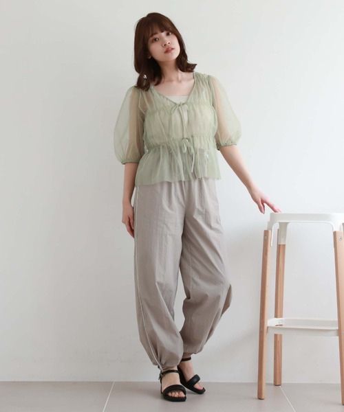 archives(アルシーヴ)の「2wayリボンラメチュールTOPS(シャツ/ブラウス・レディース・グリーン/アイボリー/ブラック/モカ・MEDIUM)」の17枚目の写真