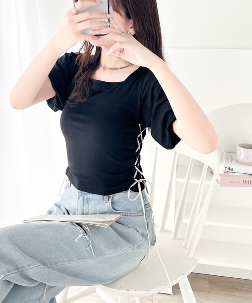 mily bilet(ミウィビレット)の「【mily bilet】ポップでガーリーな着こなし。サイドレースアップリボン使いTシャツ(Tシャツ/カットソー・レディース・ライトブルー/アイボリー/ブラック・MEDIUM/LARGE/X-LARGE/SMALL)」の12枚目の写真