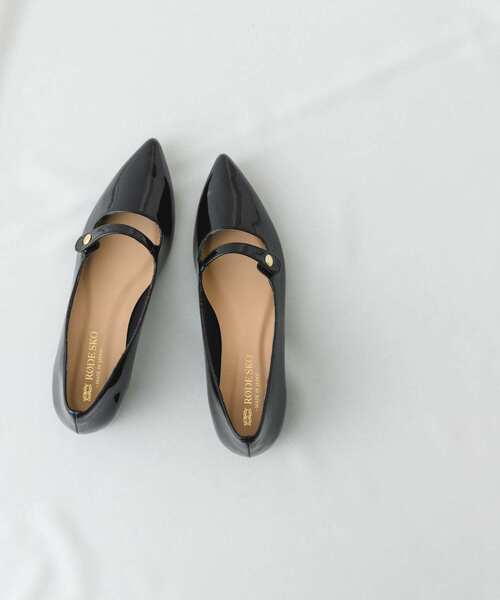 RODE SKO（ロデスコ）の「ポインテッドストラップパンプス（パンプス・レディース・ブラック/ライトブルー/アイボリー・36/38/37）」の3枚目の写真