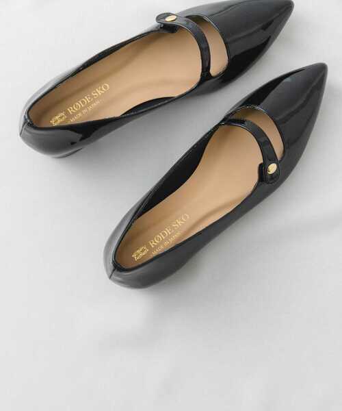 RODE SKO（ロデスコ）の「ポインテッドストラップパンプス（パンプス・レディース・ブラック/ライトブルー/アイボリー・36/38/37）」の14枚目の写真
