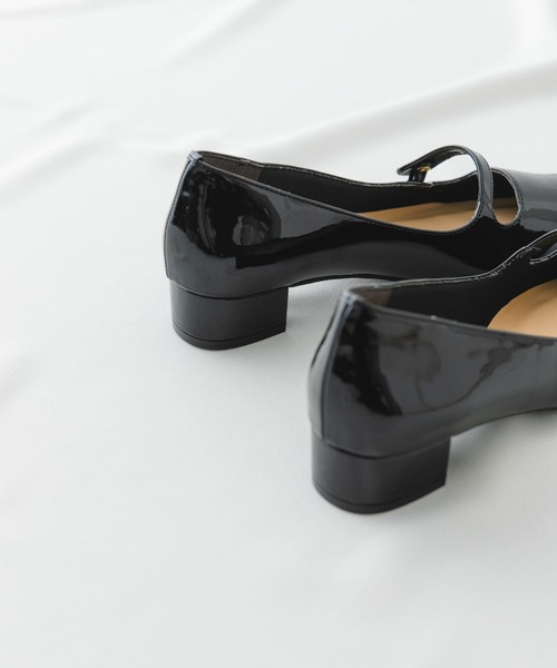 RODE SKO（ロデスコ）の「ポインテッドストラップパンプス（パンプス・レディース・ブラック/ライトブルー/アイボリー・36/38/37）」の16枚目の写真