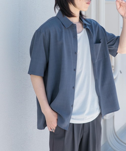 SENSE OF PLACE by URBAN RESEARCH（センスオブプレイスバイアーバンリサーチ）の「『ユニセックス』『UR TECH DRYLUXE』リネンライクシャツ(5分袖)（シャツ/ブラウス・メンズ・ネイビー/チャコールグレー/ライトベージュ/ライトブルー/ブラウン/オレンジ・SMALL/MEDIUM/LARGE）」の5枚目の写真