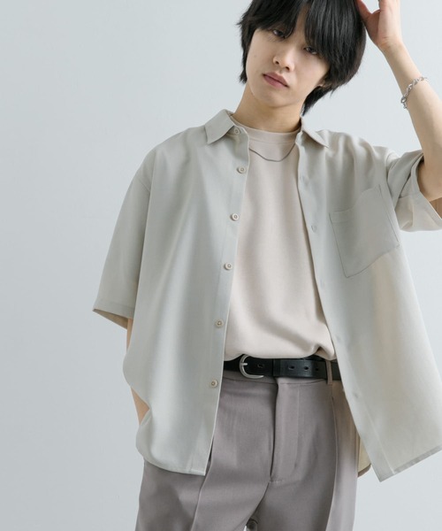 SENSE OF PLACE by URBAN RESEARCH（センスオブプレイスバイアーバンリサーチ）の「『ユニセックス』『UR TECH DRYLUXE』リネンライクシャツ(5分袖)（シャツ/ブラウス・メンズ・ネイビー/チャコールグレー/ライトベージュ/ライトブルー/ブラウン/オレンジ・SMALL/MEDIUM/LARGE）」の3枚目の写真