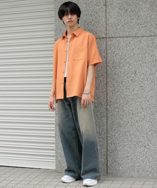 SENSE OF PLACE by URBAN RESEARCH（センスオブプレイスバイアーバンリサーチ）の「『ユニセックス』『UR TECH DRYLUXE』リネンライクシャツ(5分袖)（シャツ/ブラウス・メンズ・ネイビー/チャコールグレー/ライトベージュ/ライトブルー/ブラウン/オレンジ・SMALL/MEDIUM/LARGE）」の8枚目の写真