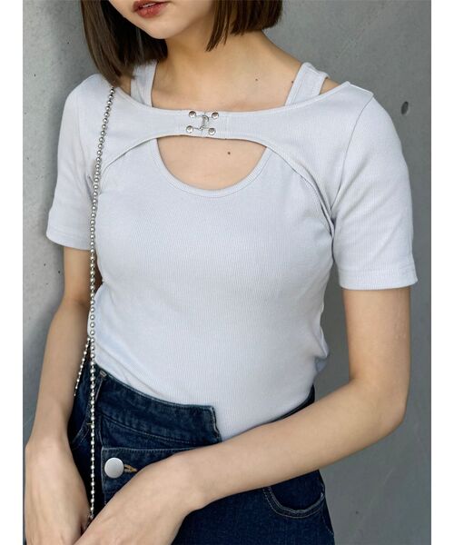 MURUA（ムルーア）の「フロントホックレイヤードテレコトップス（Tシャツ/カットソー・レディース・グレー/ピンク/ホワイト/ブラック・FREE）」の3枚目の写真