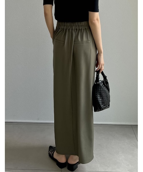 Re:EDIT（リエディ）の「[2024 SUMMER COLLECTION][低身長サイズ有]リネンライクスリットナロースカート（スカート・レディース・レッド系その他/ベージュ/ブラウン/カーキ/ブラック・MEDIUM/LARGE/SHORT）」の15枚目の写真