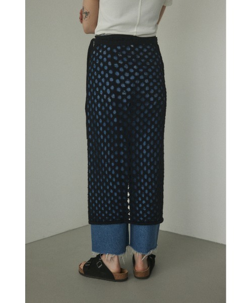 BLACK BY MOUSSY(ブラックバイマウジー)の「hole knit skirt(ホールニットスカート)(スカート・レディース・ホワイト/ブラック・FREE)」の6枚目の写真