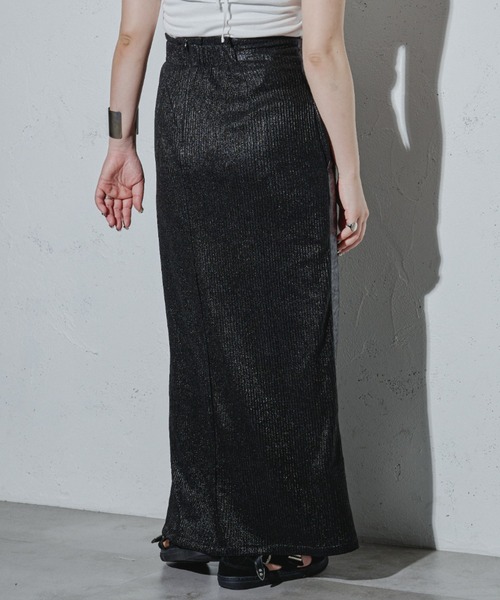 Ezick ANNONIM(エジックアノニム)の「Glossy satin グリッターコンビスカート(スカート・レディース・ブラック/シルバー・FREE)」の5枚目の写真
