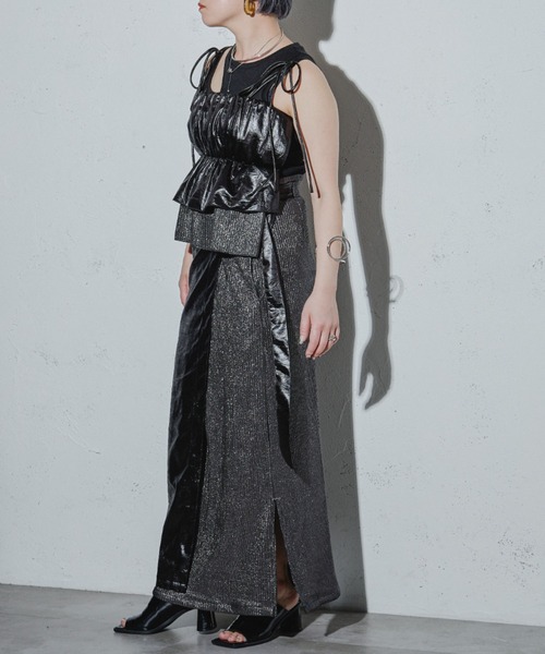 Ezick ANNONIM(エジックアノニム)の「Glossy satin グリッターコンビスカート(スカート・レディース・ブラック/シルバー・FREE)」の17枚目の写真