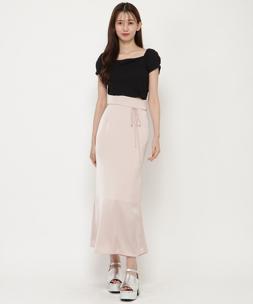 REDYAZEL(レディアゼル)の「【前後2WAY】ノットリボンカットトップス(Tシャツ/カットソー・レディース・ベージュ/ブラック/オフホワイト・FREE)」の19枚目の写真