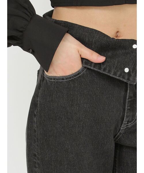EATME(イートミー)の「折り返しデニムパンツ(デニムパンツ・レディース・ブラック/ブルー・SMALL/MEDIUM)」の17枚目の写真