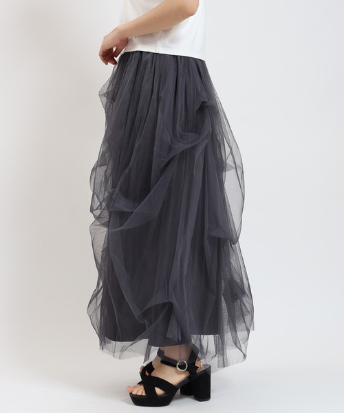 ASTORIA ODIER(アストリアオディール)の「タックボリュームチュールスカート(スカート・レディース・チャコールグレー/ブラック/アイボリー・MEDIUM)」の6枚目の写真