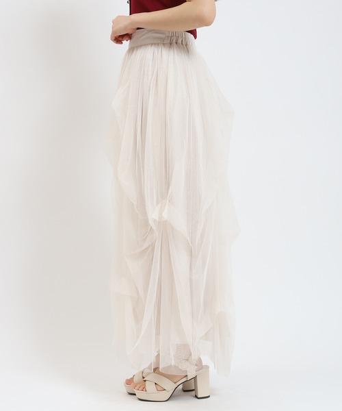 ASTORIA ODIER(アストリアオディール)の「タックボリュームチュールスカート(スカート・レディース・チャコールグレー/ブラック/アイボリー・MEDIUM)」の19枚目の写真