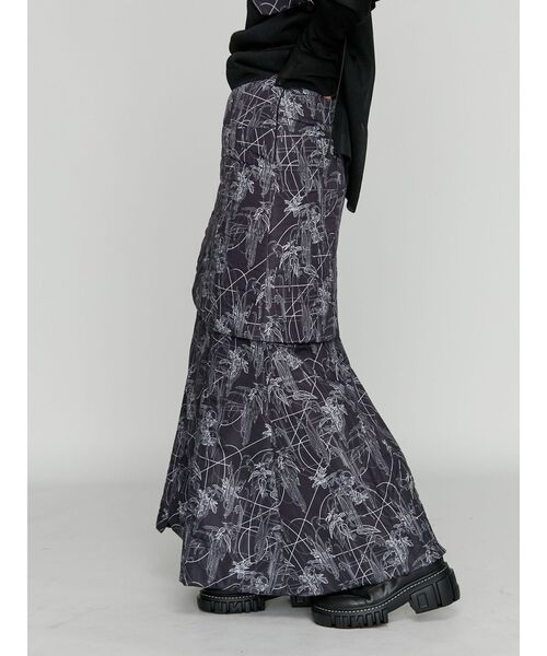 UN3D.(アンスリード)の「LINE FLOWER PADDED ZIP SK / ラインフラワーパデッドジップスカート(スカート・レディース・ブラック/ホワイト・36/38)」の13枚目の写真