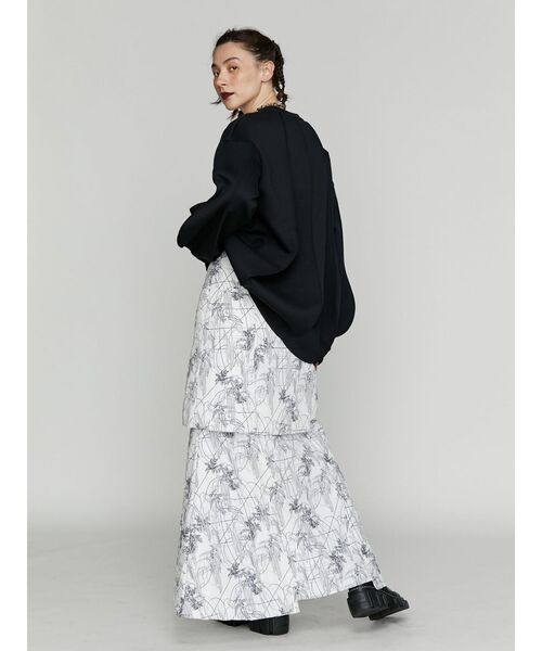 UN3D.(アンスリード)の「LINE FLOWER PADDED ZIP SK / ライン UN3D.(アンスリード)の「LINE FLOWER PADDED ZIP SK / ライン