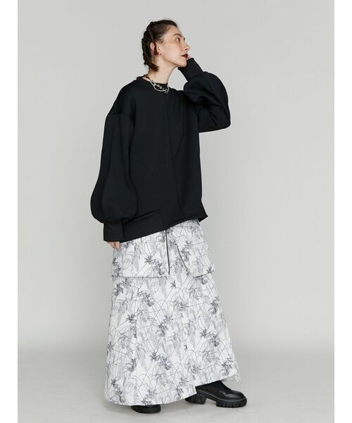 セール】LINE FLOWER PADDED ZIP SK / ラインフラワーパデッド