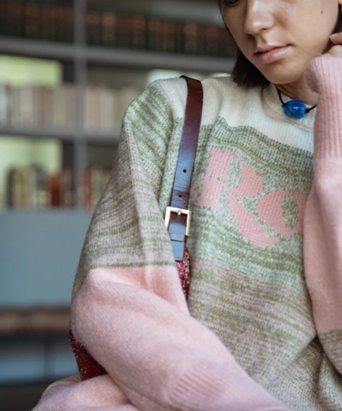 ROXY（ロキシー）の「WISH UPON THE STAR/ロキシーグラデーションワンポイントロゴニット（ニット/セーター・レディース・ブラック/ピンク/オレンジ・SMALL/LARGE/MEDIUM）」の19枚目の写真