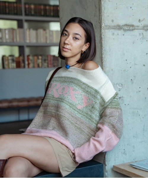ROXY（ロキシー）の「WISH UPON THE STAR/ロキシーグラデーションワンポイントロゴニット（ニット/セーター・レディース・ブラック/ピンク/オレンジ・SMALL/LARGE/MEDIUM）」の20枚目の写真